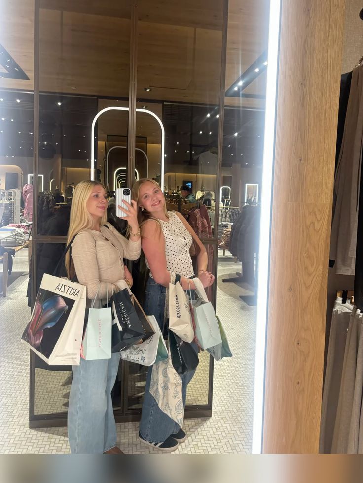 Shopping Buddy styling experience
